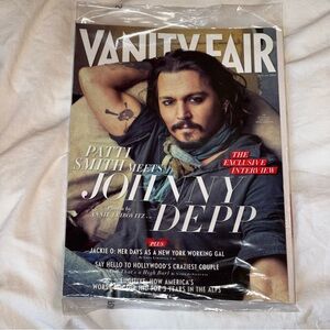 JOHNNY DEPP VANITY FAIR MAGAZINE January 2011 still wrapped in mailing plastic!